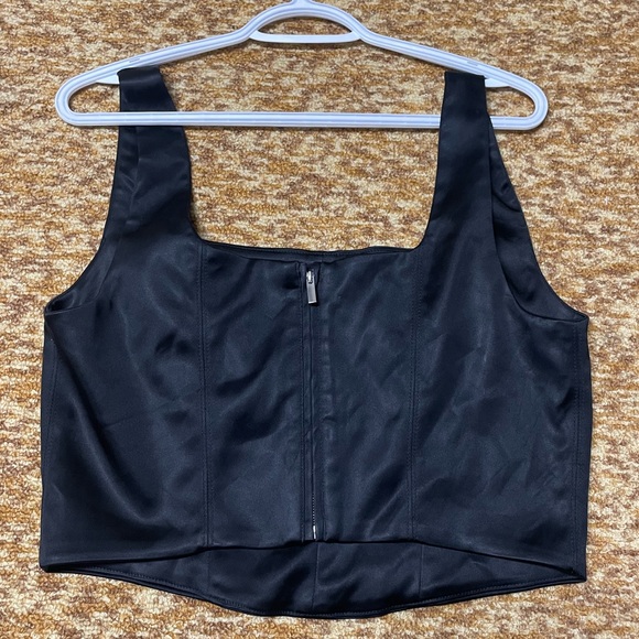 TEN by Babaton - aritzia top - NWOT - Picture 4 of 4